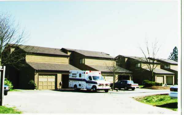 Primary Photo - 6105 6117 153rd Ave. Ct E