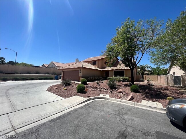 Building Photo - 7997 Flametree Ct