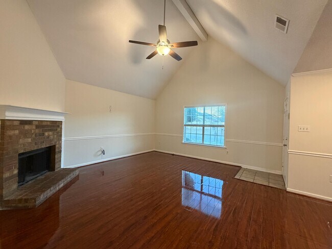 Foto del edificio - 6893 Snyder Rd