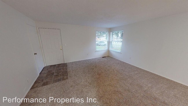 Building Photo - 13345-13347 Clairmont Way