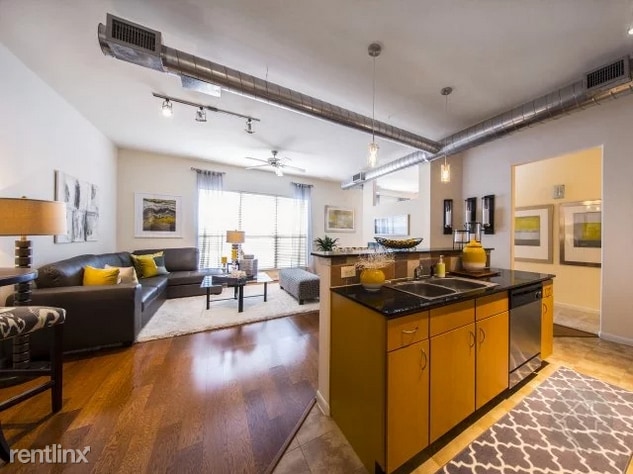 Building Photo - 2 br, 2 bath Flat - 14300 Briar Forest Dr
