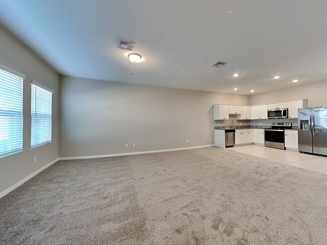 Building Photo - 3202 Azolla St