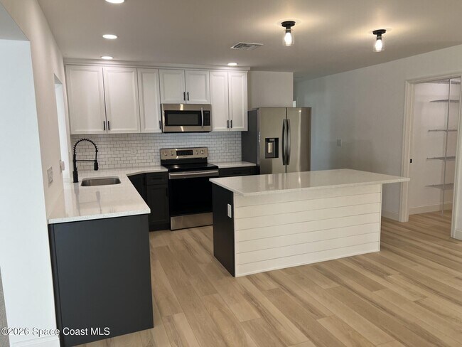 Foto del edificio - 751 Burman Ln NE