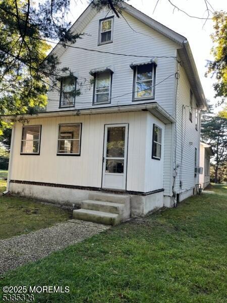 Foto del edificio - 479 Line Rd