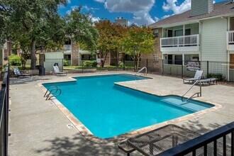 Building Photo - Austin Pointe Apartments