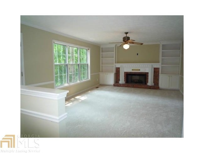 Building Photo - 755 Rosehill Ln SW