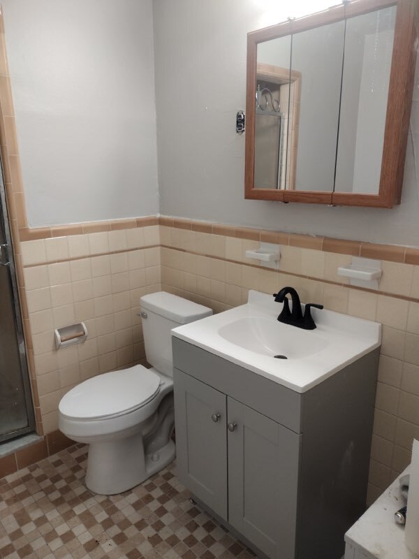 Building Photo - 442 Alcott St