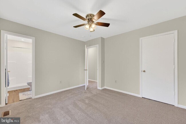 Foto del edificio - 9283 Springs Rd