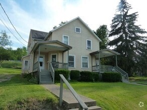 Building Photo - 118 W 6th St