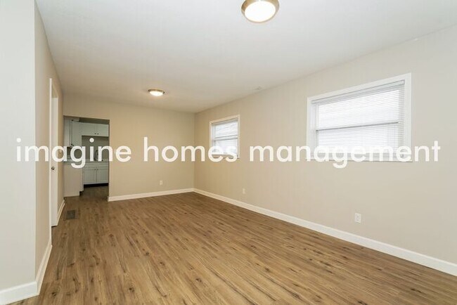 Foto del edificio - 620 East Beecher Street