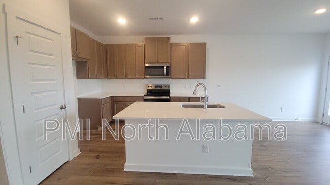 Foto del edificio - 7578 Discovery Pt Dr NW