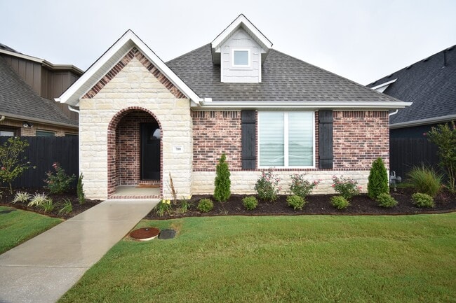 Luxurious 4 Bedroom 3.5 Bathroom in Fayetteville, AR - Luxurious 4 Bedroom 3.5 Bathroom in Fayetteville, AR House