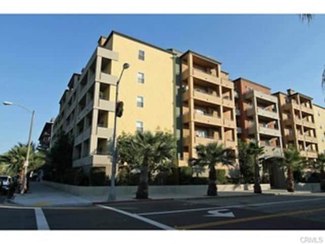Foto del edificio - 838 Pine Ave