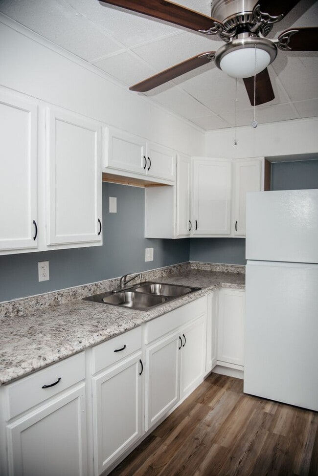 Building Photo - 2933 Horseshoe Pike