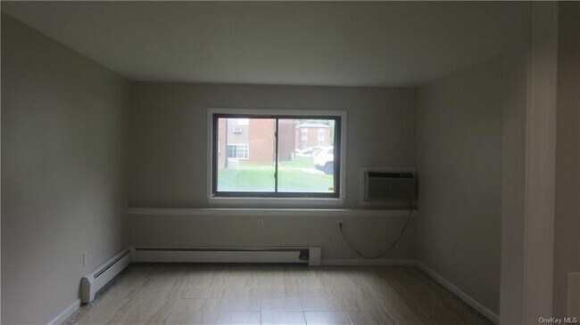 Foto del edificio - 22 Tanager Rd