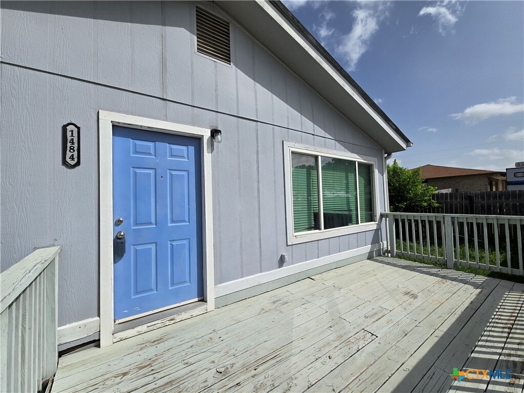 Foto principal - 1484 W Klein Rd