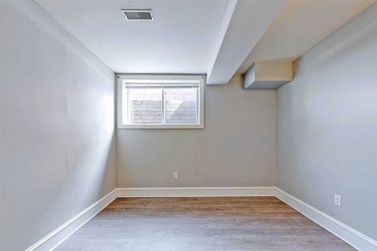Photo du bâtiment - 151 Winterberry Blvd