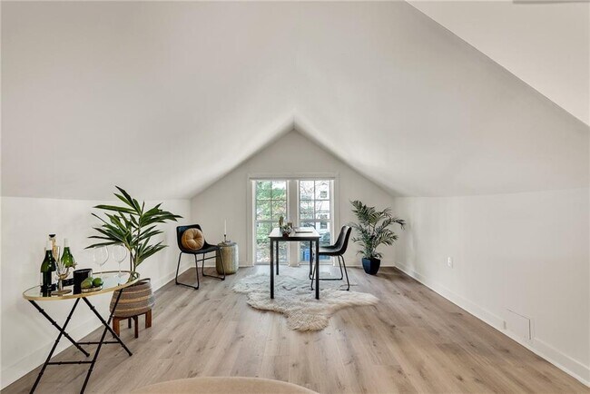 Foto del edificio - 901 Argonne Ave NE