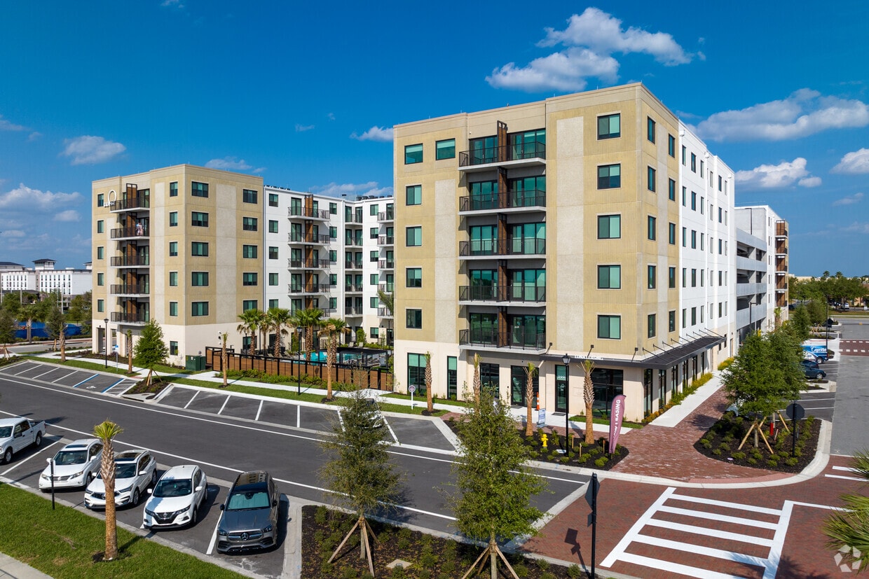 The Luna at Viera Apartments in Melbourne, FL