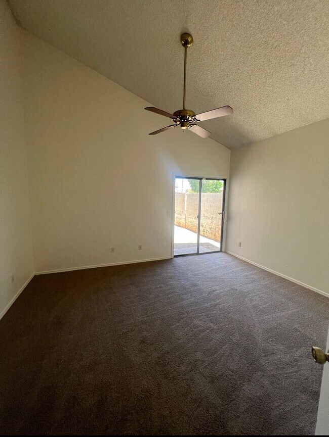 Foto del edificio - 4556 W Ivanhoe St