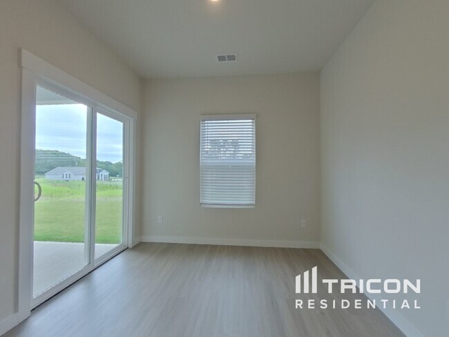 Building Photo - 1213 Crested Iris St