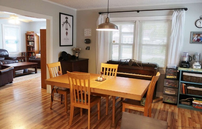 Foto del edificio - Minutes from Savannah, shops and restaurants