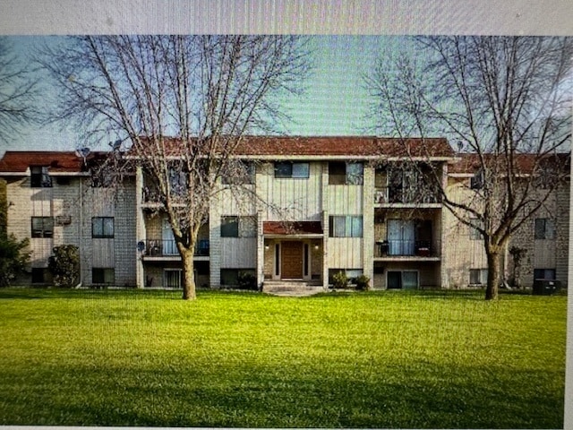 Primary Photo - 2212 N Lewis Ave
