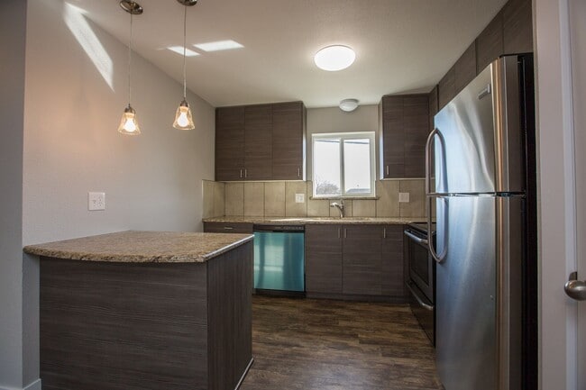 Foto del edificio - 2628 Redwing Rd