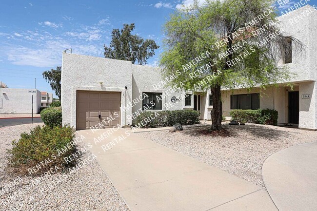 Building Photo - 2548 W Canyon Crest Cir