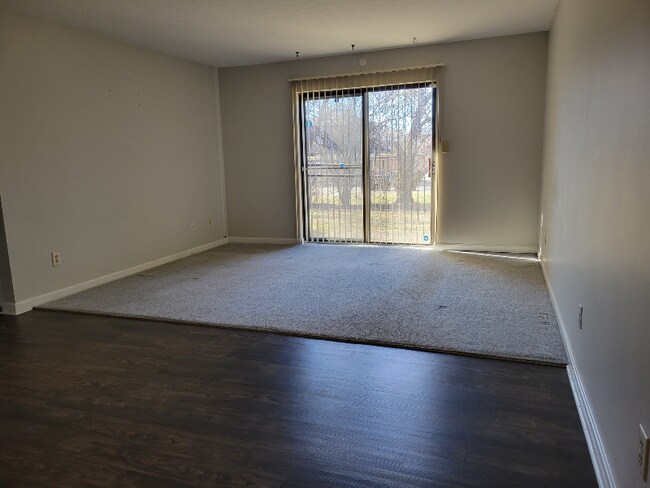 Photo - 6516 Six Mile Ln Apartment