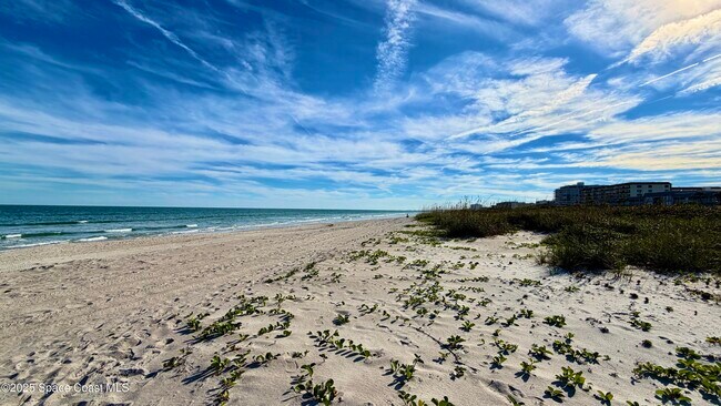 Foto del edificio - 3190 N Atlantic Ave