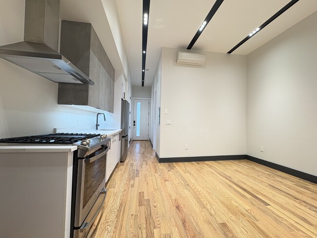 Foto del edificio - 604 Palisade Ave