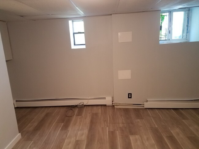 Building Photo - 4333 Grace Ave