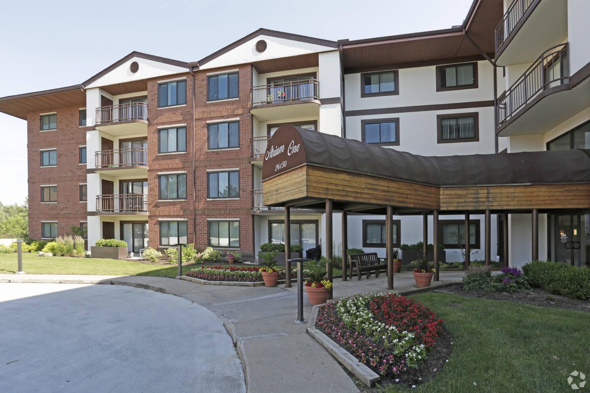 Atrium in The Village – photo 4