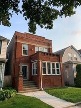 Building Photo - 4847 W Hutchinson St