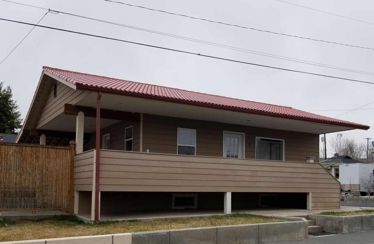 Primary Photo - Soap Lake Condo with Lake View