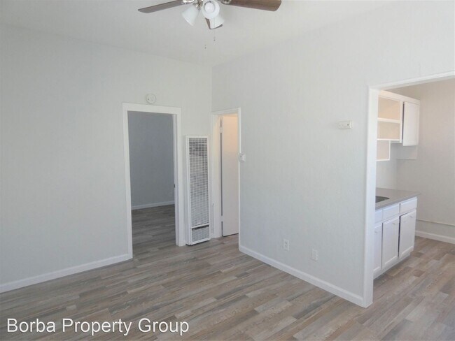 Building Photo - 767 E Sunrise Blvd