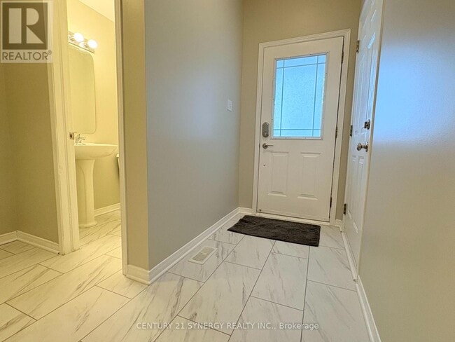 Building Photo - 159 Harbour View St