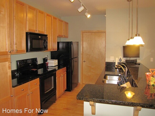 Building Photo - 3 br, 2 bath House - 12501 Nicollet Ave #410