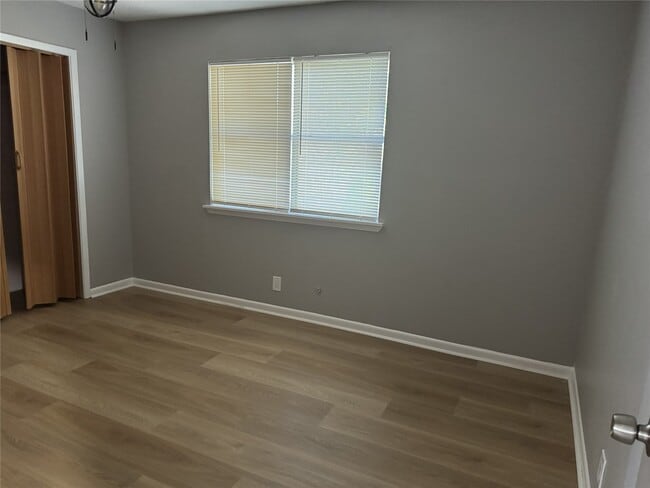Building Photo - 24114 Spring Gum Dr