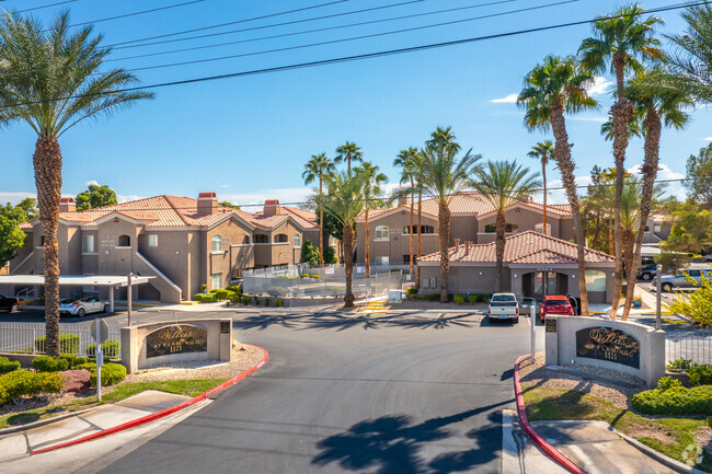 Foto del edificio - Villas At Flamingo