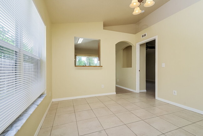 Building Photo - 7426 Oxford Garden Cir