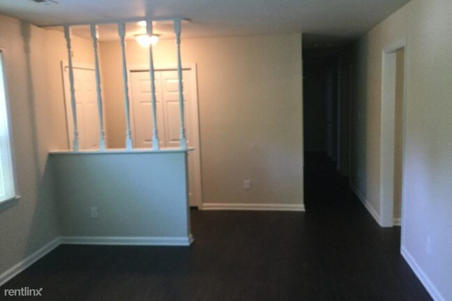 Building Photo - 6233 Snowcrest Ct