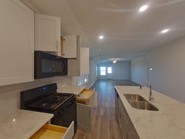 Building Photo - NEW CONSTRUCTION NOW AVAILABLE! - 1556 Gla...