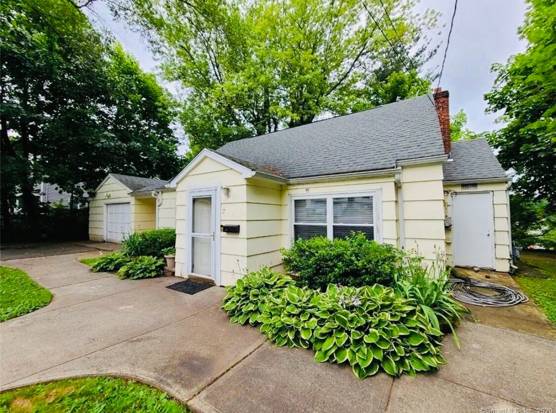 Primary Photo - 17 Hawthorne Rd