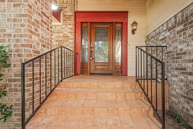 Building Photo - 5127 Smokey River Dr