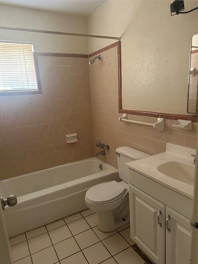 Foto del edificio - 5960 Ardmore St