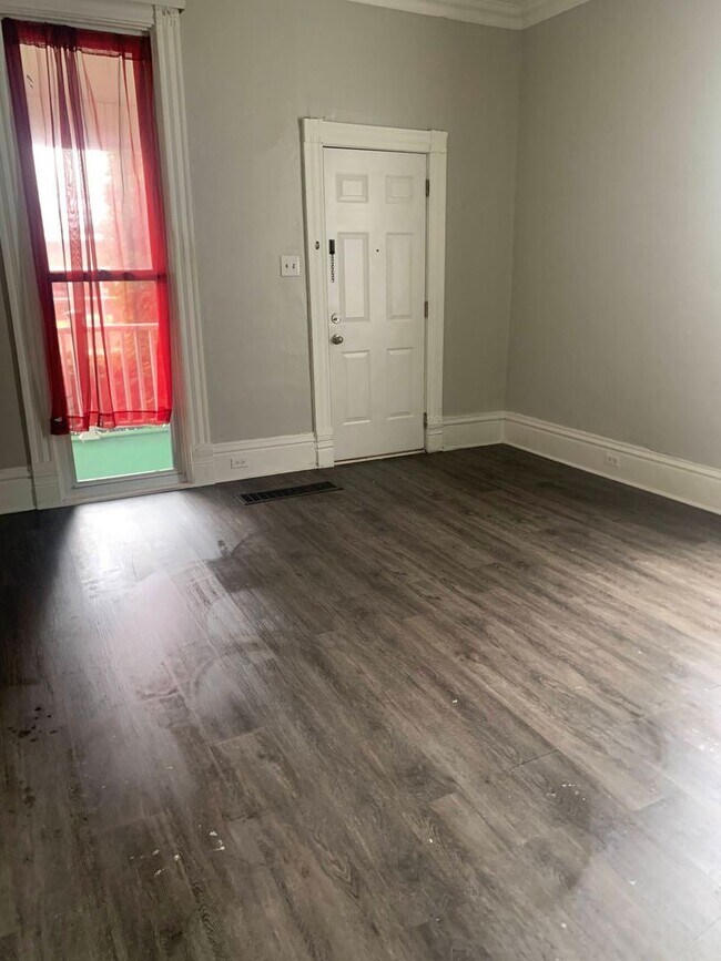 Foto del edificio - 2 br, 1 bath House - 318 Center Ave