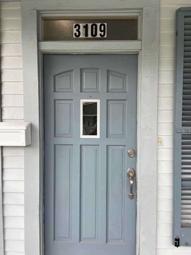 Foto del edificio - 3109 Broadway St