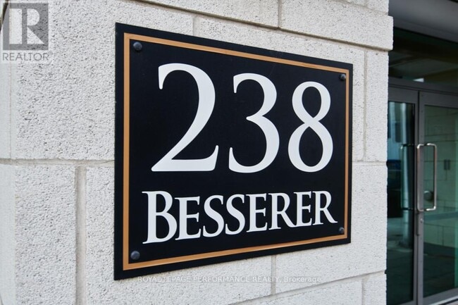 Photo du bâtiment - 238 Besserer St